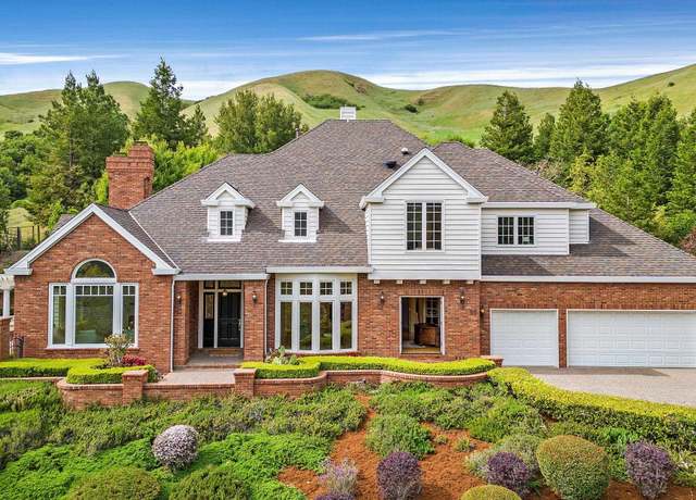 Property at 50 Merrill Cir, Moraga, CA 94556, 4 beds, 3.5 baths