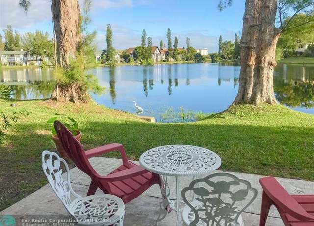 Property at 5621 Hammock Ln #124, Fort Lauderdale, FL 33319, 2 beds, 2 baths