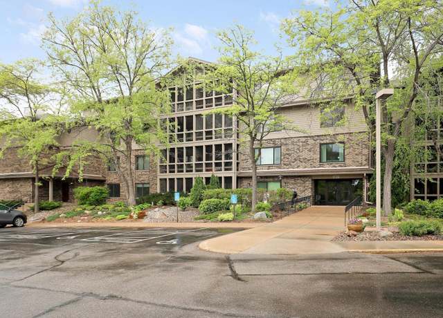 Property at 3801 W 98th St #108, Bloomington, MN 55431, 2 beds, 2 baths