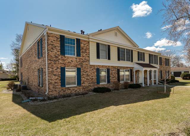 Property at 2053 Carriage Dr SW Unit 2053E, Rochester, MN 55902, 3 beds, 2 baths