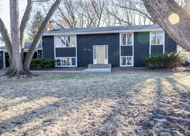 Property at 10048 Upton Rd, Bloomington, MN 55431, 5 beds, 3 baths