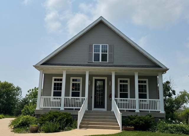 Property at 4126 Westerfield Ln, Madison, WI 53704, 4 beds, 3 baths