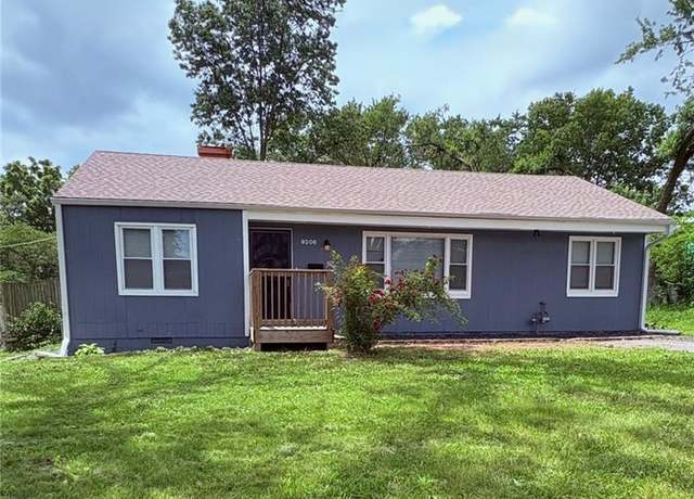 Property at 9206 Cherry St, Kansas City, MO 64131, 3 beds, 2 baths