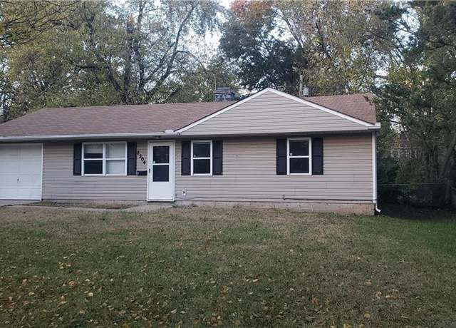 Property at 8304 E 111th St, Kansas City, MO 64134, 3 beds, 1 bath