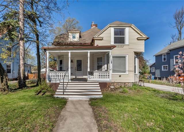 Property at 4428 Center St, Willoughby, OH 44094, 3 beds, 3 baths