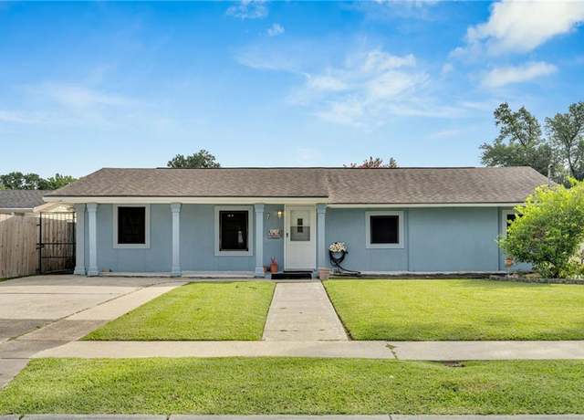 Property at 7 Albert Ct, Metairie, LA 70003, 4 beds, 2 baths