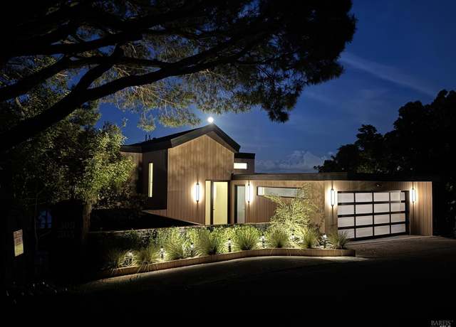 Property at 307 Reed Blvd, Mill Valley, CA 94941, 4 beds, 3.5 baths