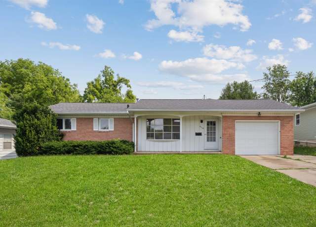 Property at 516 Pioneer Rd, Waterloo, IA 50701, 3 beds, 1 bath