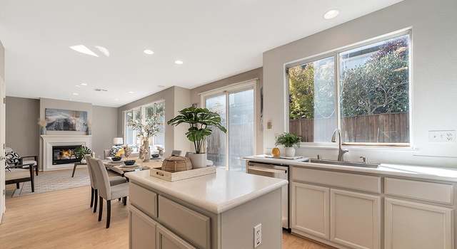 Photo of 916 Oakes St, East Palo Alto, CA 94303
