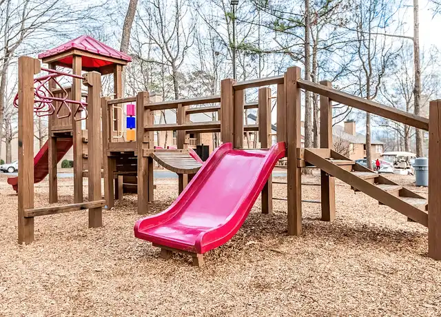 Property at Paces Pointe Apartment Homes - 10501 Paces Ave, Matthews, NC, 28105, 1-3 bed, 1-2 bath, [object Object]