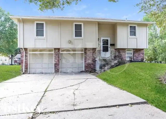 Property at 7909 Sunset Cir, Grandview, MO, 64030, 3 beds, 2 baths, [object Object]