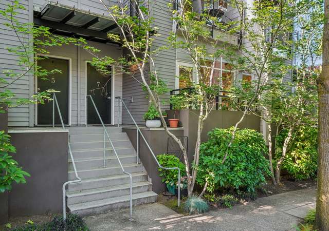 Photo of 2327 NW Northrup St #7, Portland, OR 97210